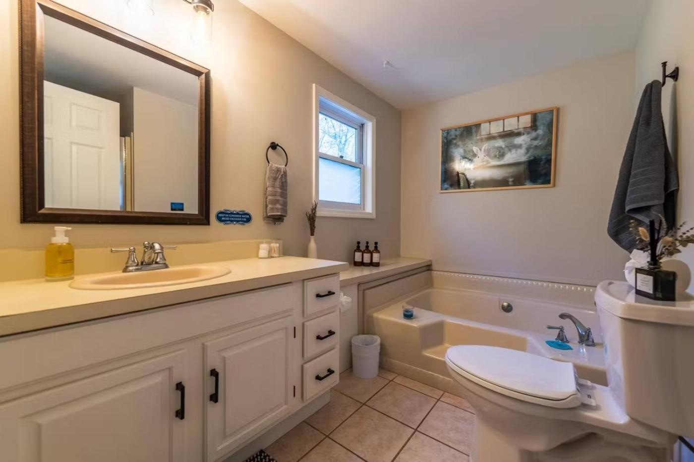Woodland Whimsy A Private Escape, Hot Tub, Pool, Sunroom Saugerties Εξωτερικό φωτογραφία